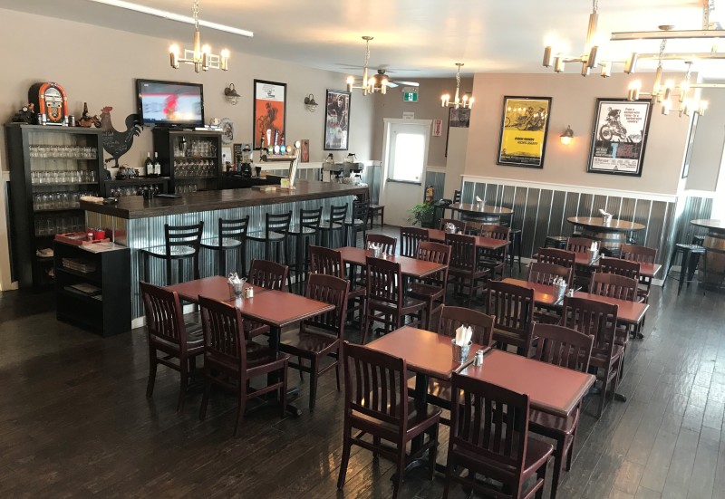 Iron Rooster dining room